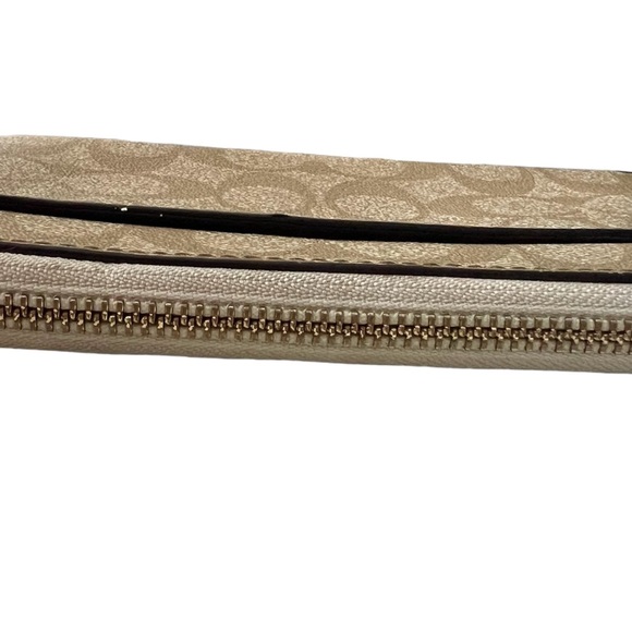 Coach Signature Zip Around Wallet - Picture 4 of 13